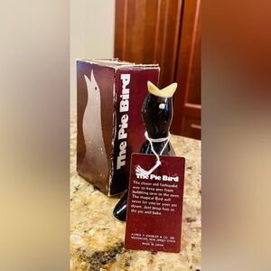 Vintage The Pie Bird Japan Alfred E knobler